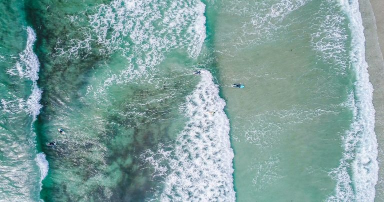 7 SURPRISING SURF SPOTS THAT ARE IDEAL