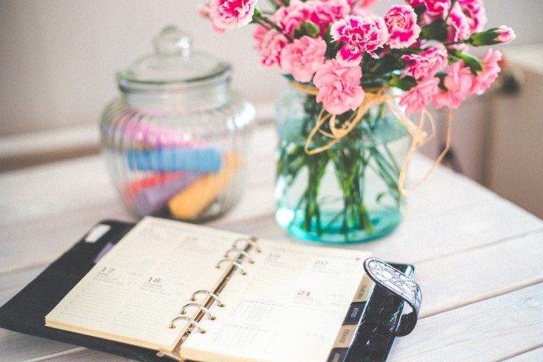 8 IDEAL TIPS TO HELP YOU STAY ORGANISED IN 2018