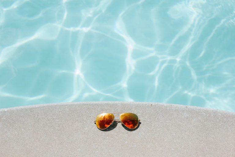 10 IDEAL THINGS TO PACK FOR A TRIP TO IBIZA