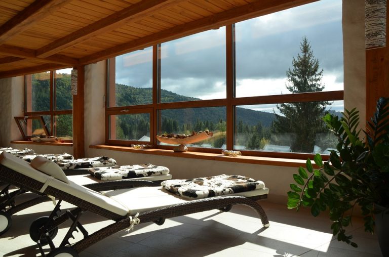 TOP 10 IDEAL REASONS TO VISIT A SPA