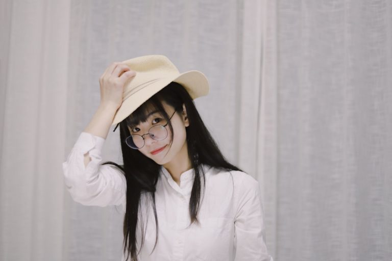 IDEAL TIPS ON GROWING OUT A FRINGE