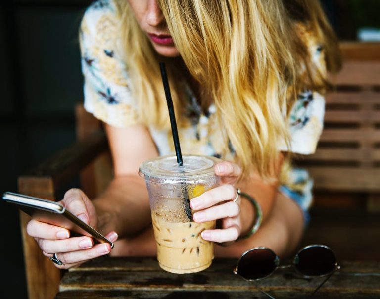 7 IDEAL APPS FOR SPONTANEOUS TRAVELLERS