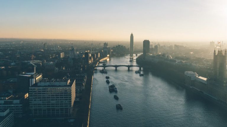 26 IDEAL TIPS TO SURVIVE THE LONDON MARATHON