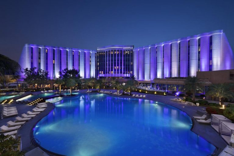 5 IDEAL REASONS TO STAY AT THE RITZ-CARLTON IN BAHRAIN