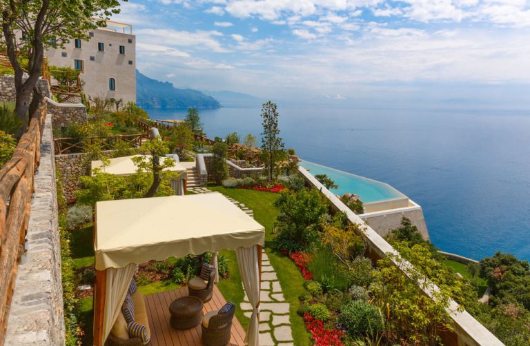 5 IDEAL HOTEL TERRACES WITH AMAZING VIEWS