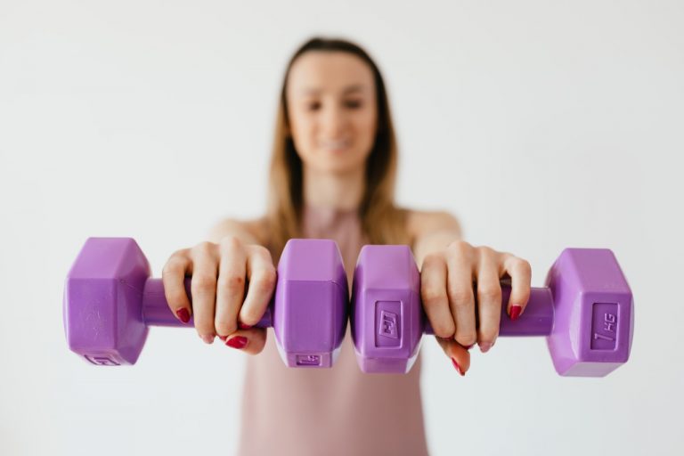 10 IDEAL FITNESS TIPS FOR LAZY LADIES