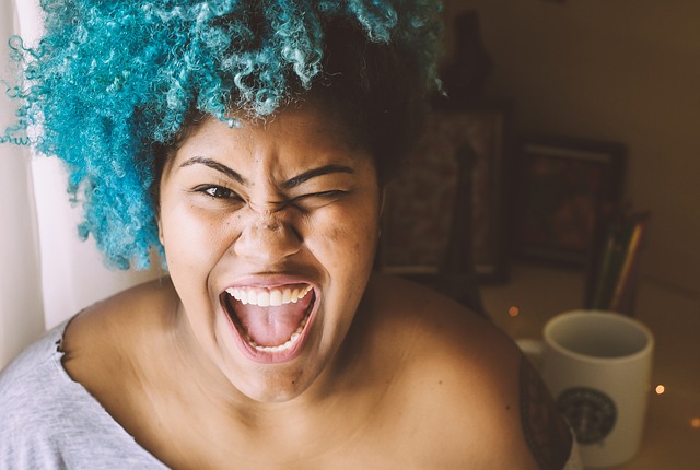 5 IDEAL REASONS TO DYE YOUR HAIR A CRAZY COLOUR AT LEAST ONCE IN YOUR LIFE