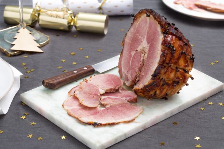 LURPAK’S IDEAL RECIPE FOR HONEY AND MUSTARD GLAZED ROAST HAM