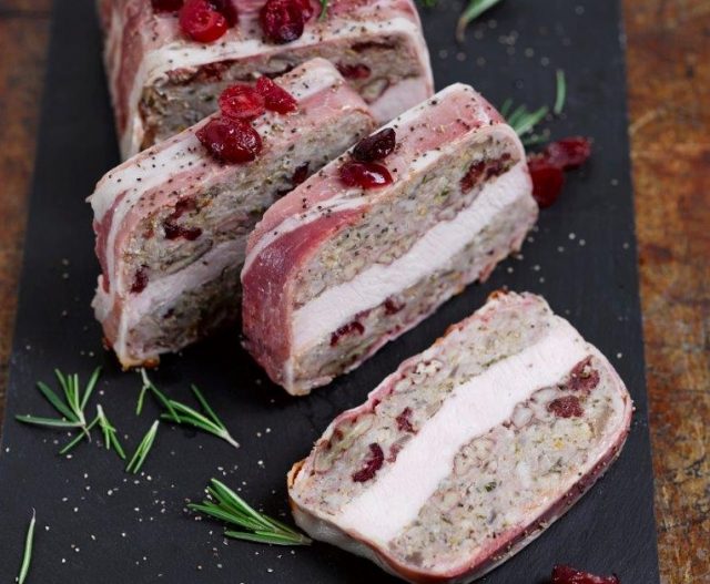 THE IDEAL RECIPE FOR FESTIVE TURKEY AND CRANBERRY LOAF Ideal Magazine