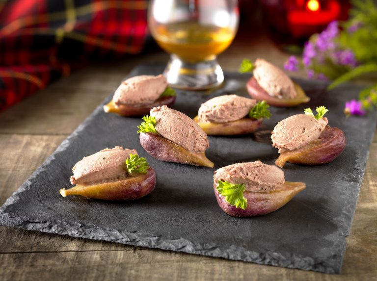 IDEAL FOR YOUR FESTIVE PARTY: HONEY ROAST FIG CANAPES