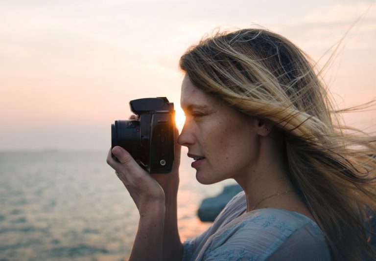 THE IDEAL GUIDE TO BECOMING A TRAVELLING PHOTOGRAPHER