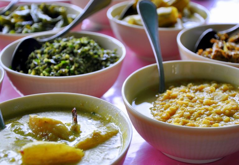 12 IDEAL DISHES TO TRY IN SRI LANKA