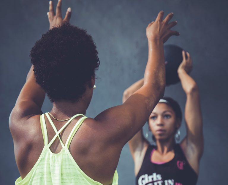 6 REASONS HAVING A GYM BUDDY IS THE IDEAL WAY TO LOSE WEIGHT