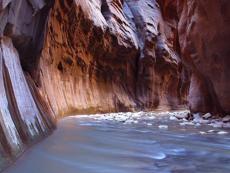 5 IDEAL WALKS AND TREKS AROUND THE WORLD