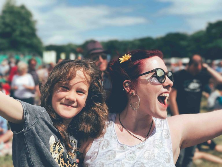 5 IDEAL BEAUTY TIPS FOR FESTIVAL SEASON