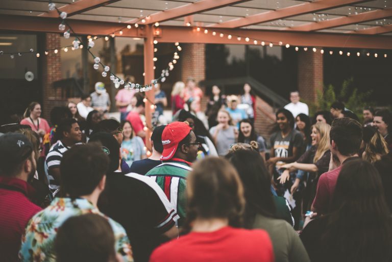 5 IDEAL TIPS FOR HOSTING YOUR OWN EVENT TO REMEMBER IN LONDON