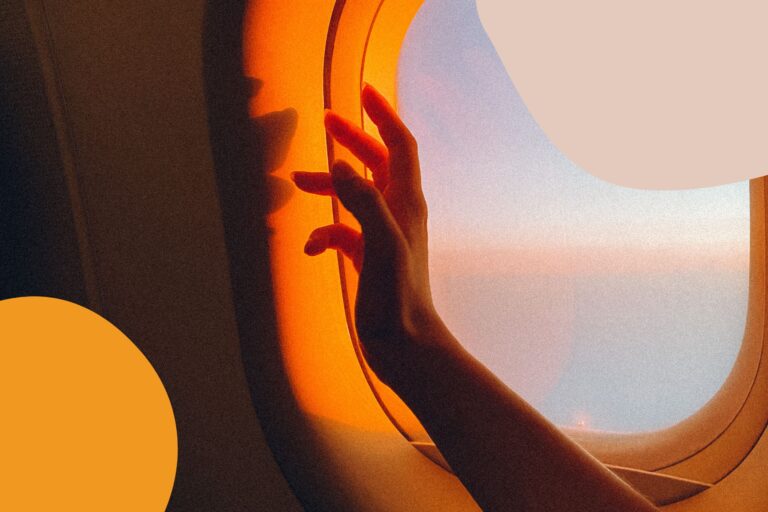 6 IDEAL Jobs For People Who Love To Travel