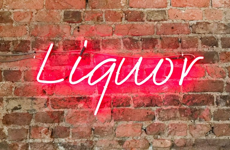 THE IDEAL BEGINNER’S GUIDE TO ALCOHOL LICENSING