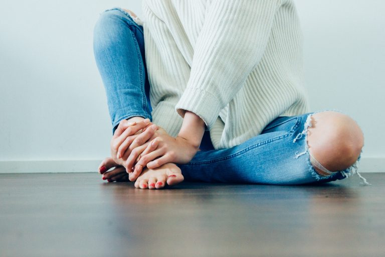 5 IDEAL TIPS FOR A DIY PEDICURE