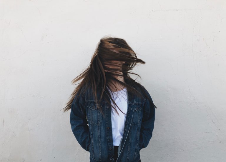 5 IDEAL SHAMPOOS FOR TAPE-IN HAIR EXTENSIONS