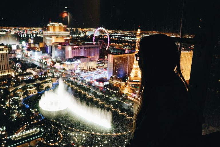 8 Tips For Managing Your Money In Vegas