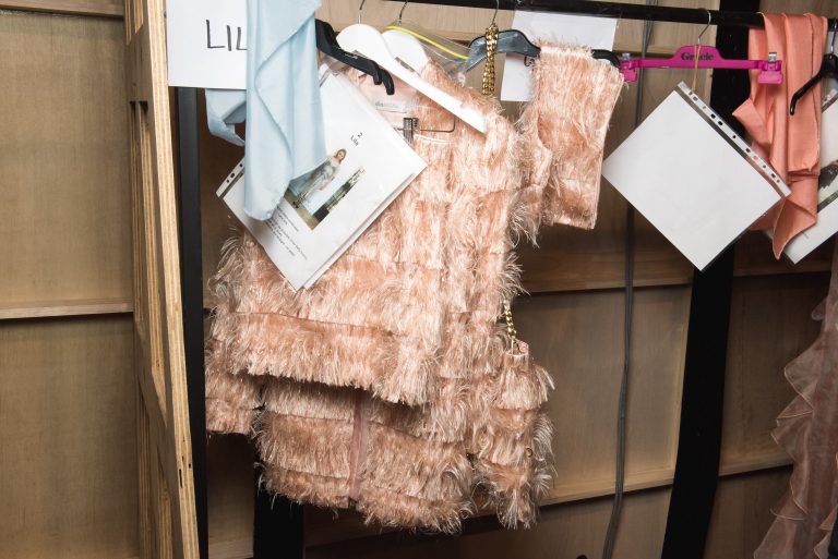 5 IDEAL WAYS TO KEEP UP WITH NEW FASHION TRENDS