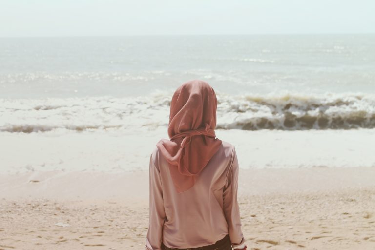 4 IDEAL REASONS TO CHOOSE A STAYCATION OVER HOLIDAYS ABROAD