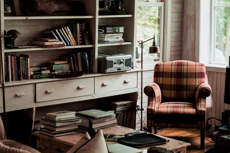 5 IDEAL WAYS TO BRING COUNTRY CHIC TO YOUR HOME, WHEREVER YOU ARE