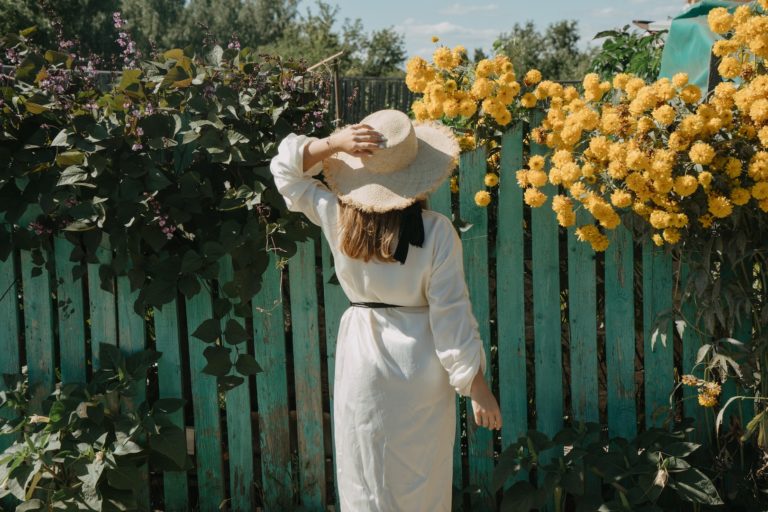 5 IDEAL WAYS TO SPRUCE UP YOUR GARDEN IN TIME FOR SUMMER