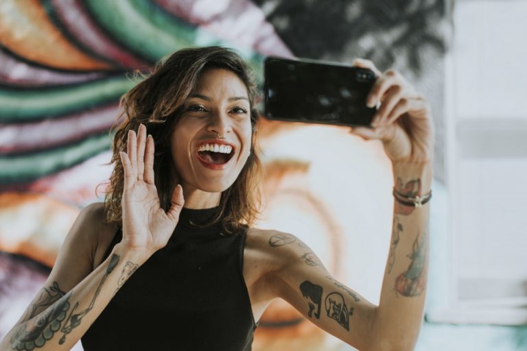 10 IDEAL QUESTIONS TO GET YOU THE BEST DEAL ON YOUR NEXT MOBILE PHONE CONTRACT