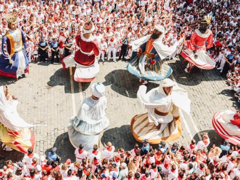 5 IDEAL HOLIDAY IDEAS FOR SPAIN IN 2022