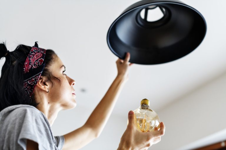 5 IDEAL HOME REPAIRS FOR DIY BEGINNERS