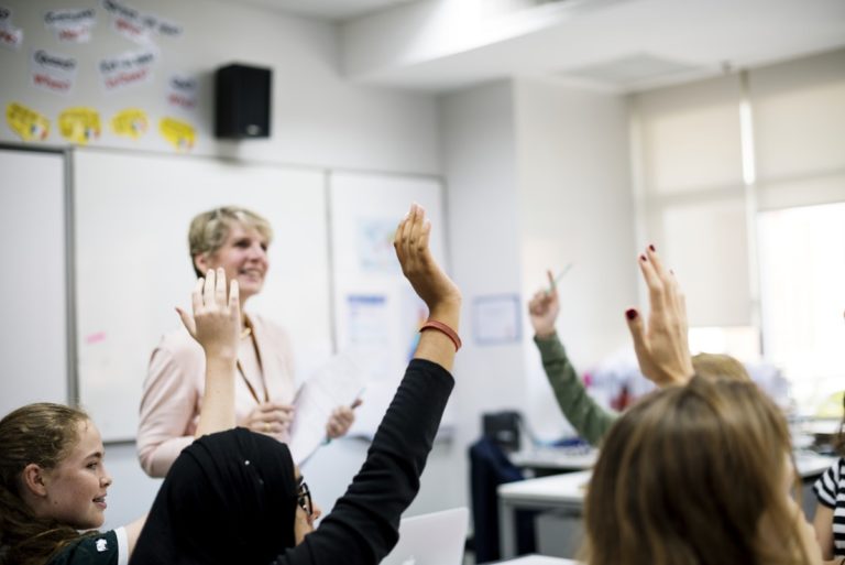 5 IDEAL GIFT IDEAS FOR YOUR CHILD’S TEACHER THIS SUMMER