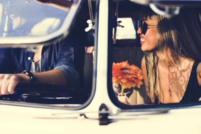 5 IDEAL HACKS FOR A COMFORTABLE ROAD TRIP