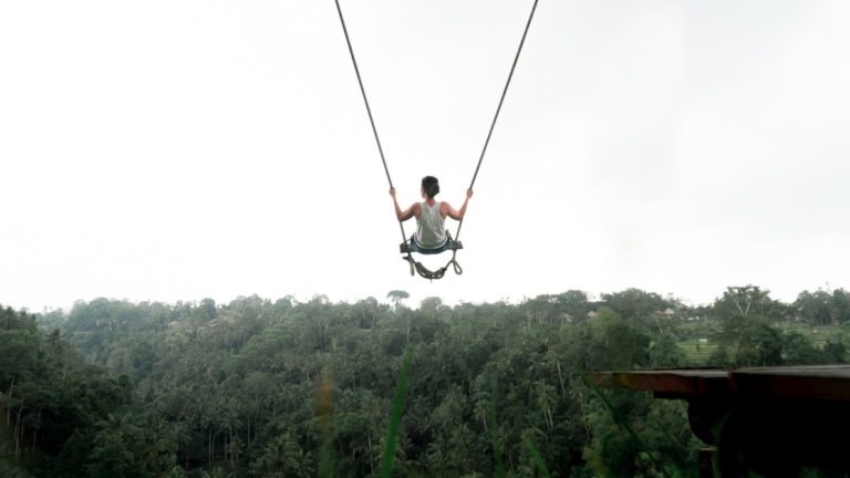 5 HOLIDAYS IDEAL FOR RISK TAKERS