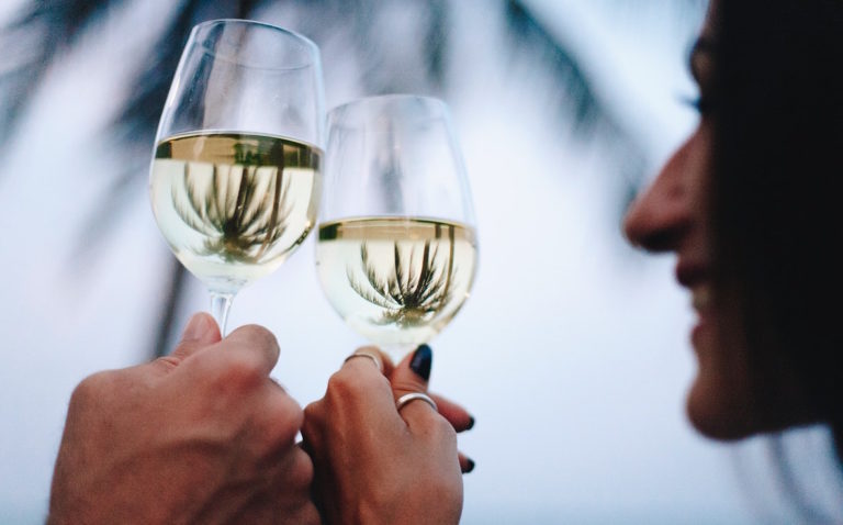 5 IDEAL WAYS TO TRAVEL LIKE ROYALTY 
