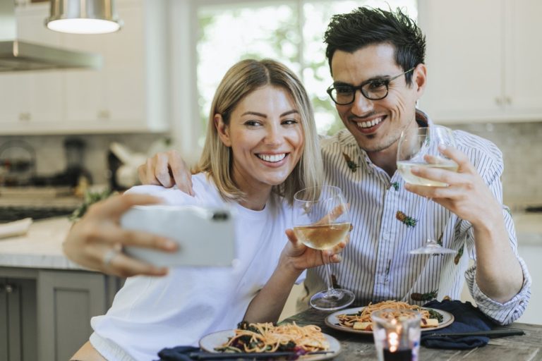 6 IDEAL WAYS TO ELEVATE YOUR HOME DINING EXPERIENCE