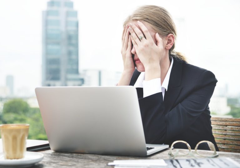 5 IDEAL WAYS FOR OVERWORKED UK WORKERS TO UNWIND