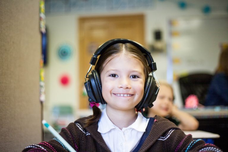 4 IDEAL CONSIDERATIONS WHEN CHOOSING A SAFE PAIR OF HEADPHONES FOR YOUR CHILD