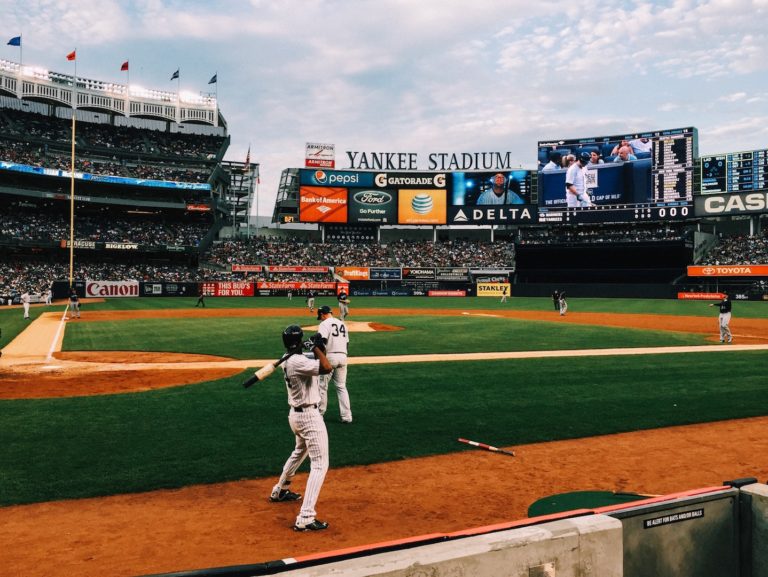 6 IDEAL CITIES TO VISIT WORLDWIDE IF YOU’RE A SPORTS FAN