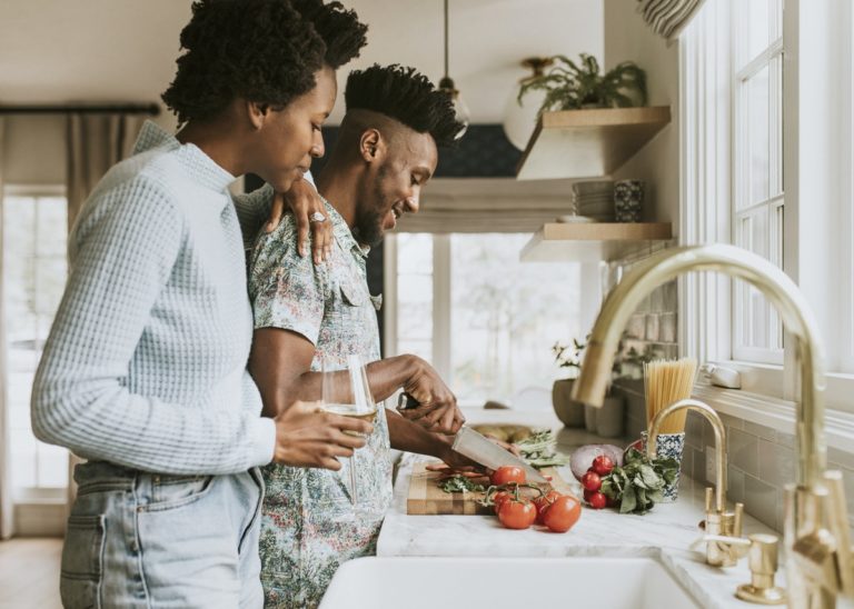 6 IDEAL WAYS TO SAVE MONEY ON GROCERIES