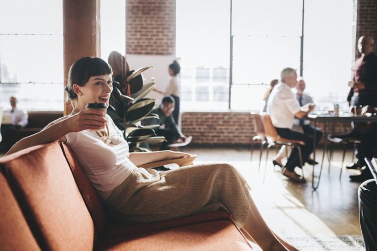 5 IDEAL WAYS TO KEEP COOL AT WORK IN THE HEATWAVE