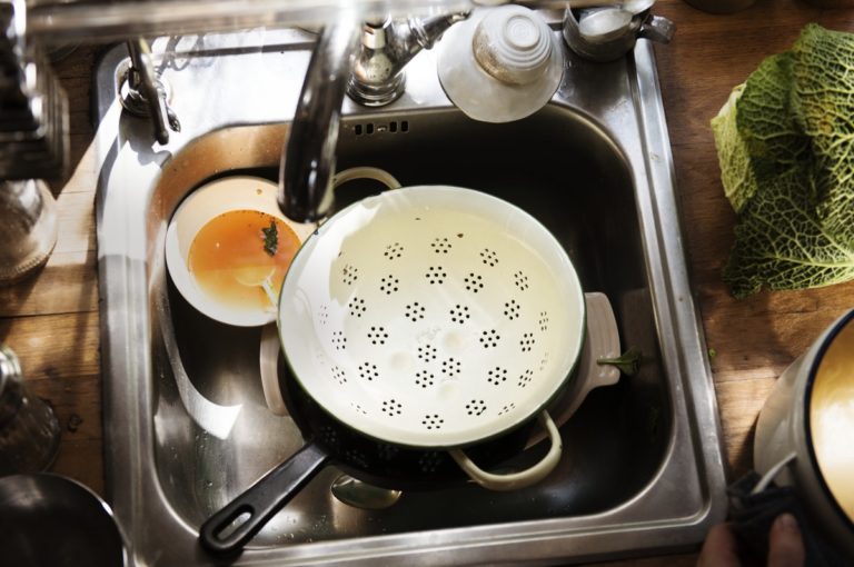 5 IDEAL WAYS TO TAKE THE HASSLE OUT OF CLEANING