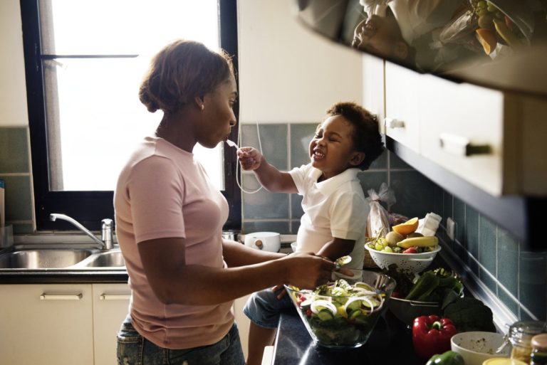 4 IDEAL WAYS TO GET YOUR KIDS EATING MORE VEGETABLES 