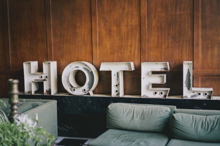 7 IDEAL STAYS IN THE WORLD’S QUIRKIEST HOTELS