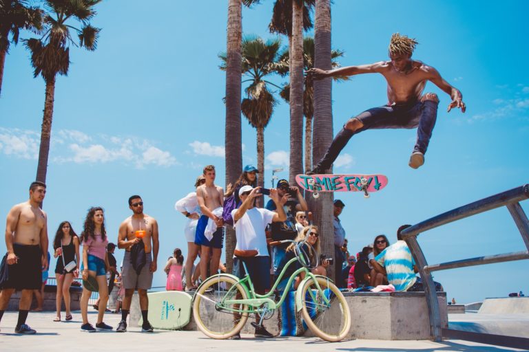 5 IDEAL SKATING LOCATIONS AROUND THE WORLD