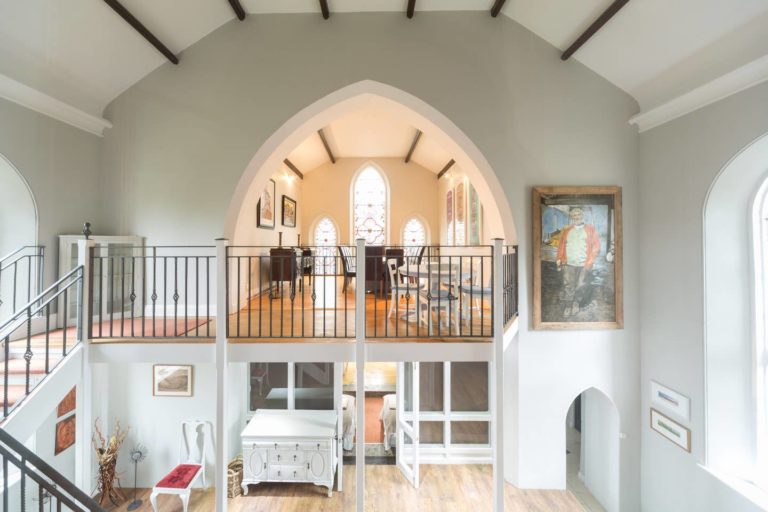 7 IDEAL AIRBNB STATELY HOMES FOR A SPECIAL GROUP HOLIDAY IN THE UK
