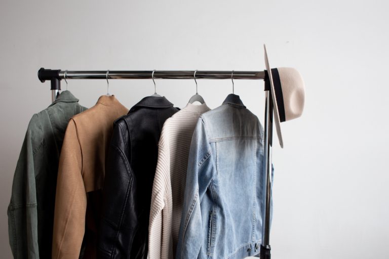 7 Essential Tips On Building The Ideal Minimalist Wardrobe
