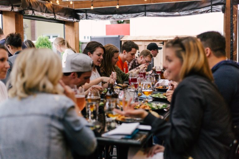 5 IDEAL WAYS TO KEEP YOUR RESTAURANT RELEVANT 