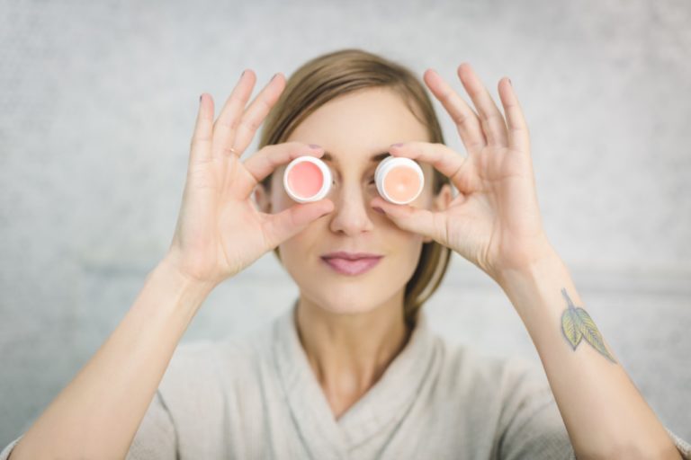 THE IDEAL GUIDE TO FOLLOWING THE RIGHT SKINCARE REGIME FOR YOUR AGE